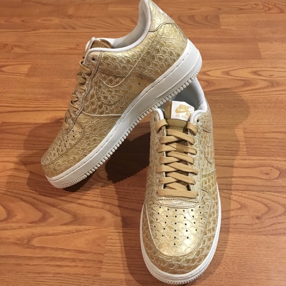 nike air force 1 scales